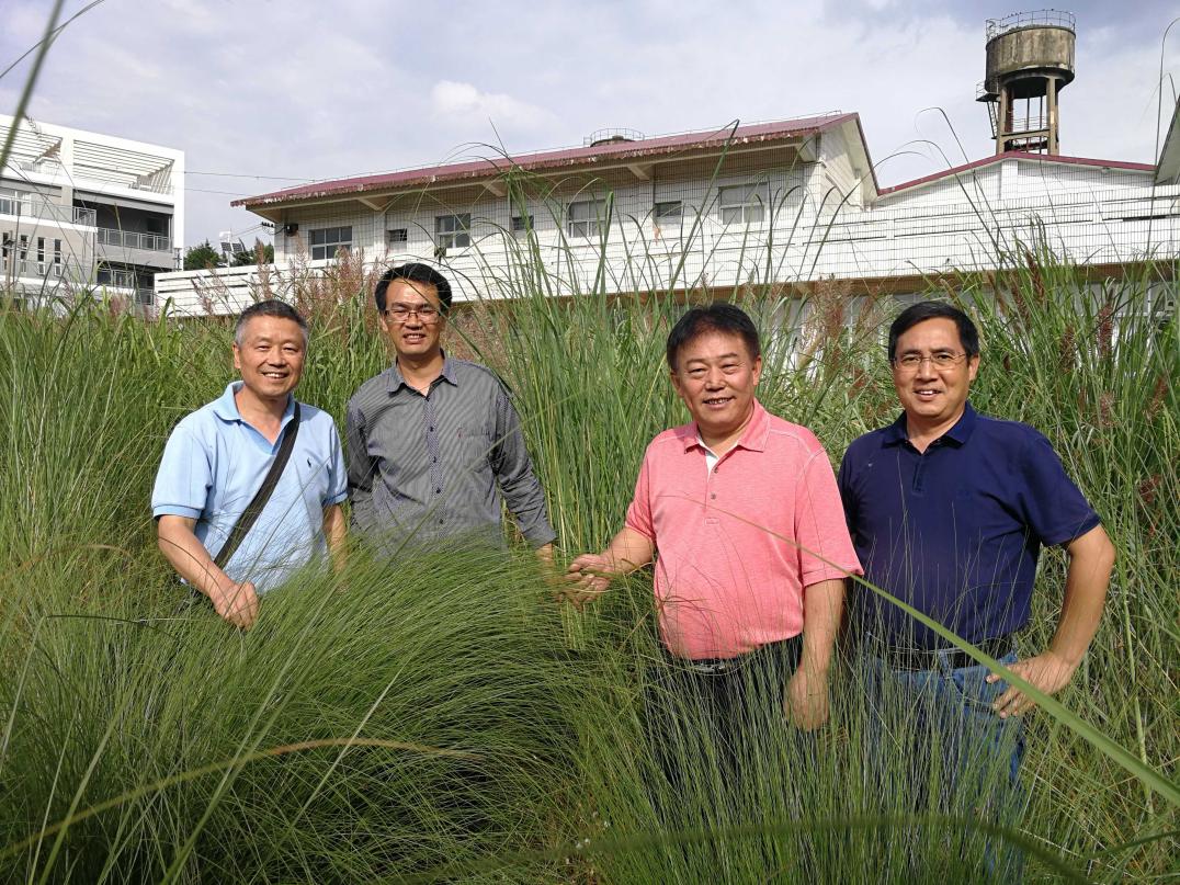 左起:杨清辉、王先宏、范源洪、李富生